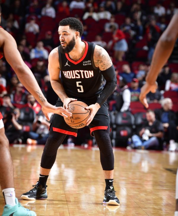 赛季中表现 赛季中表现